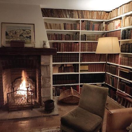 Maison De Charme En Foret De Fontainebleau Recloses Exteriör bild