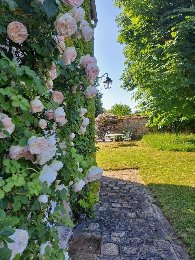 Maison De Charme En Foret De Fontainebleau Recloses Exteriör bild